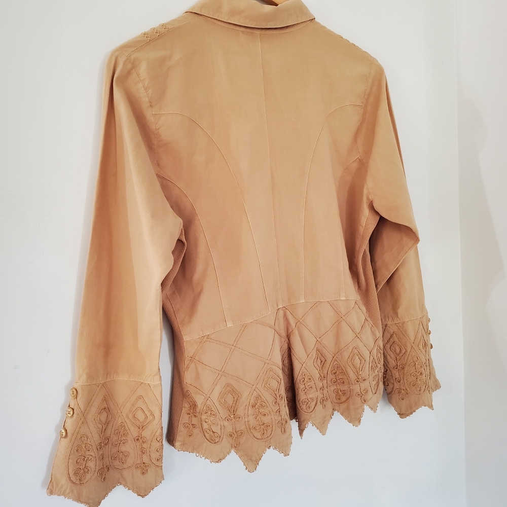 G. DESIGNS Sz L Embroidered Button Down Tan Shirt Peru Cotton Bohemian Western - Picture 9 of 13